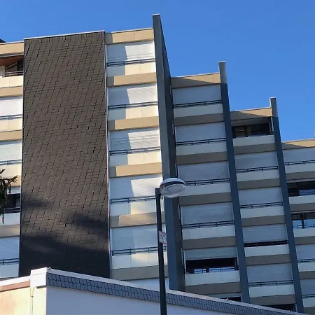 Sports Tower 30-2 Apartment
